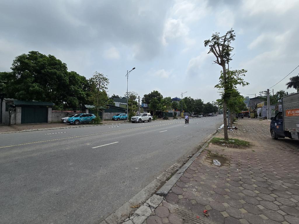 Bán đất Bờ Tây Sông Nhuê, cách đường oto 30m, ngõ thông
